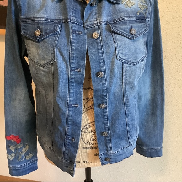Vintage America Blue Denim Jacket - Picture 3 of 10